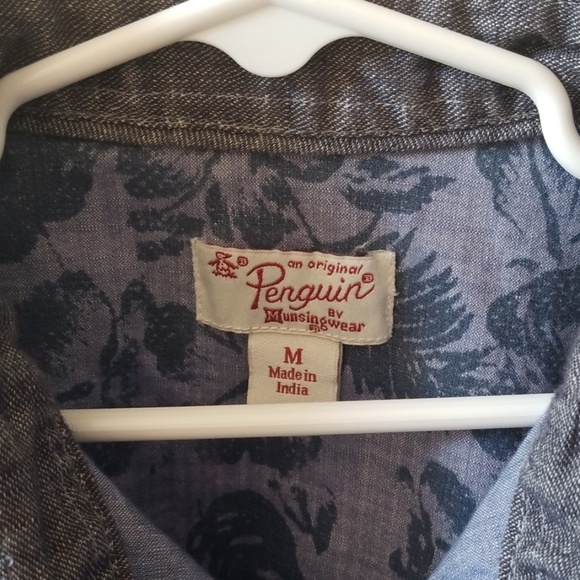 Penguin by Munsingwear Blue Buttoned Shirt - Picture 2 of 3